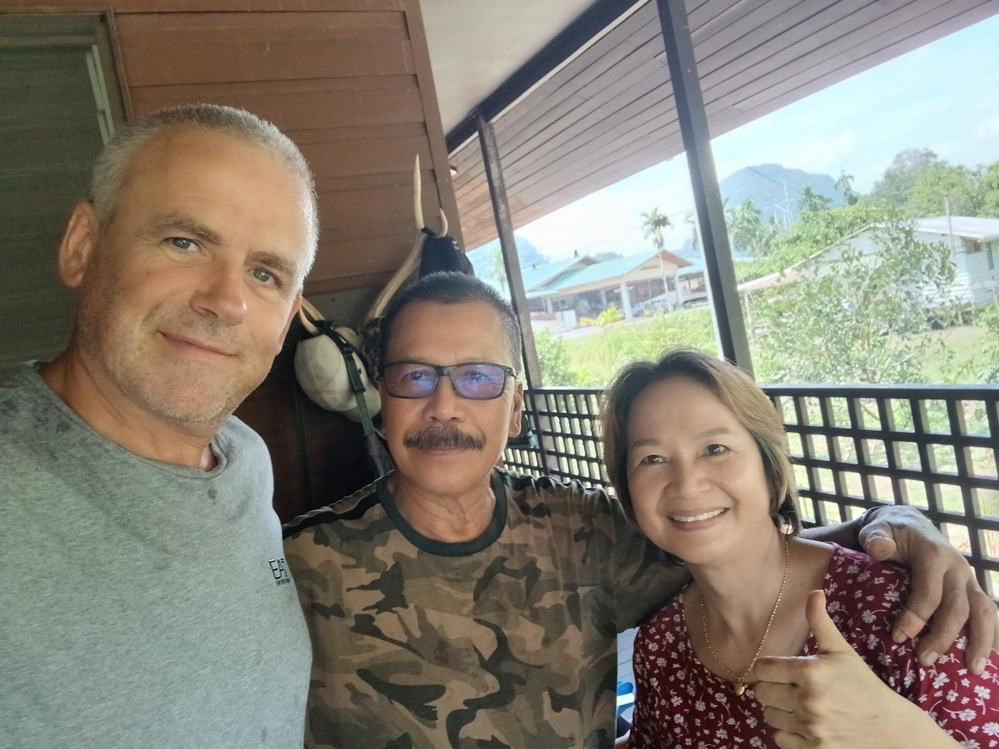 Mulu Tribal Homestay Eksteriør billede
