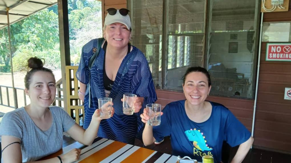 Mulu Tribal Homestay Eksteriør billede